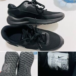 Nike athletic shoes sneakers black youth size 3.5 unisex girls boys